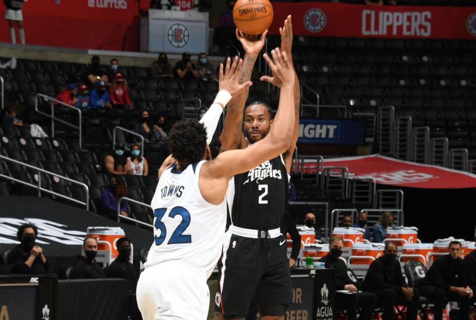 雄鹿队防守崩盘，惨遭对手狂轰猛炸，名称来自只要.