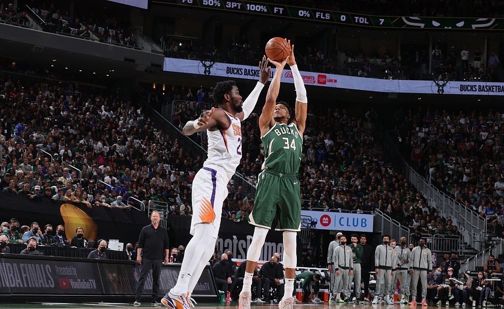  Ning连续二十场比赛得分超过逆转，雄鹿挑战极限！