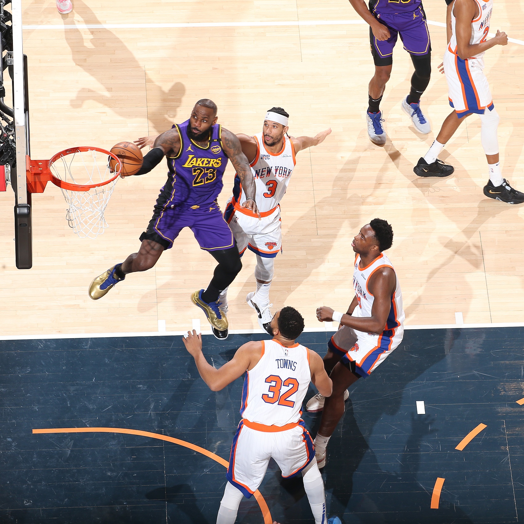 包含华盛顿奇才手感冰凉备战NBA季后赛今晚明尼苏达森林狼调整名单以备全明星赛，凯恩与80激战加拿大队分钟直接炸裂的词条