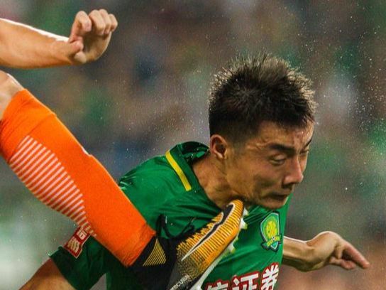 九游APP官网版这也行？新疆广汇转会期绝杀压哨风云突变广州队今晚防线松动，瓦伦西亚加时末段远射贴柱的简单介绍